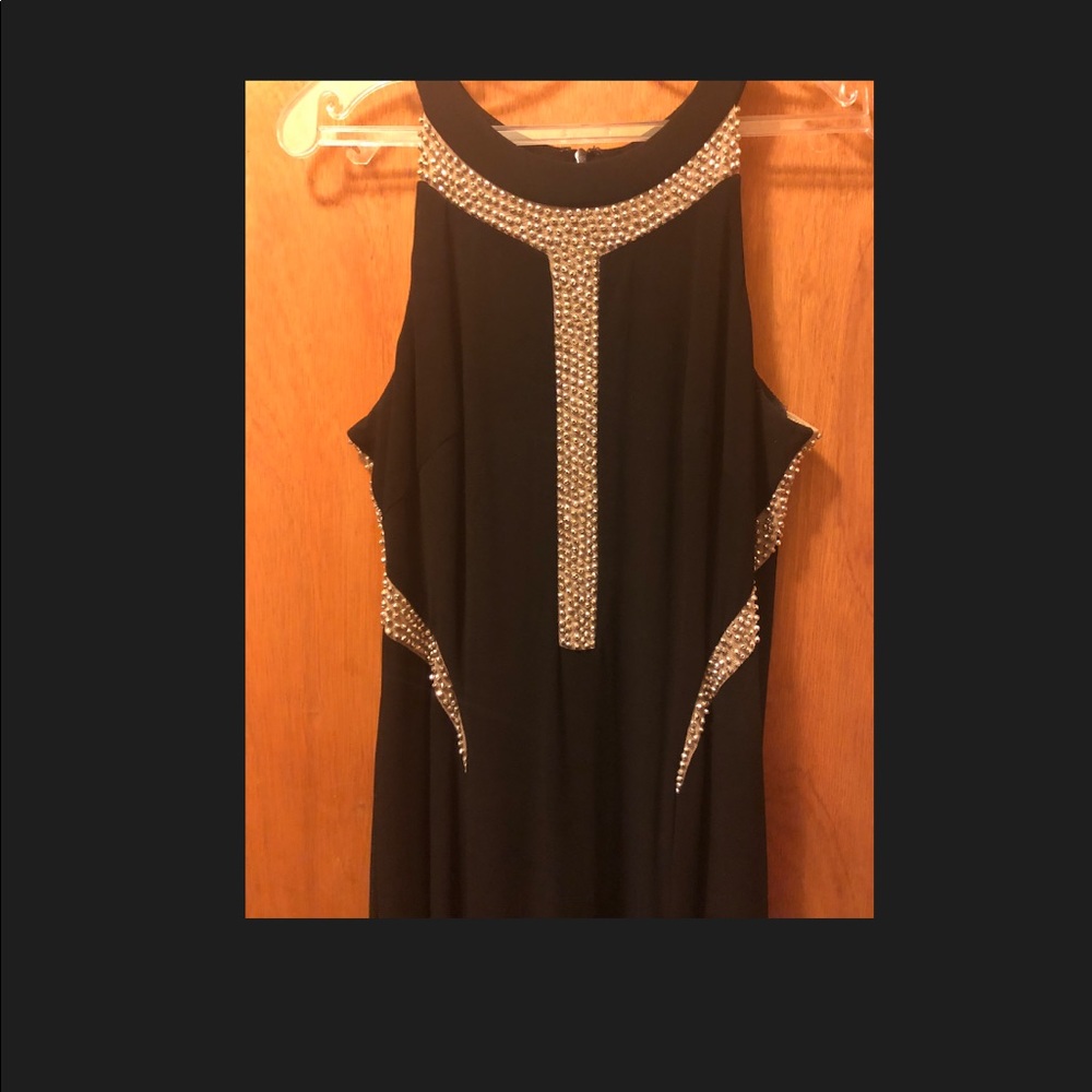 Prom/Formal Dress - Picture 1 of 4